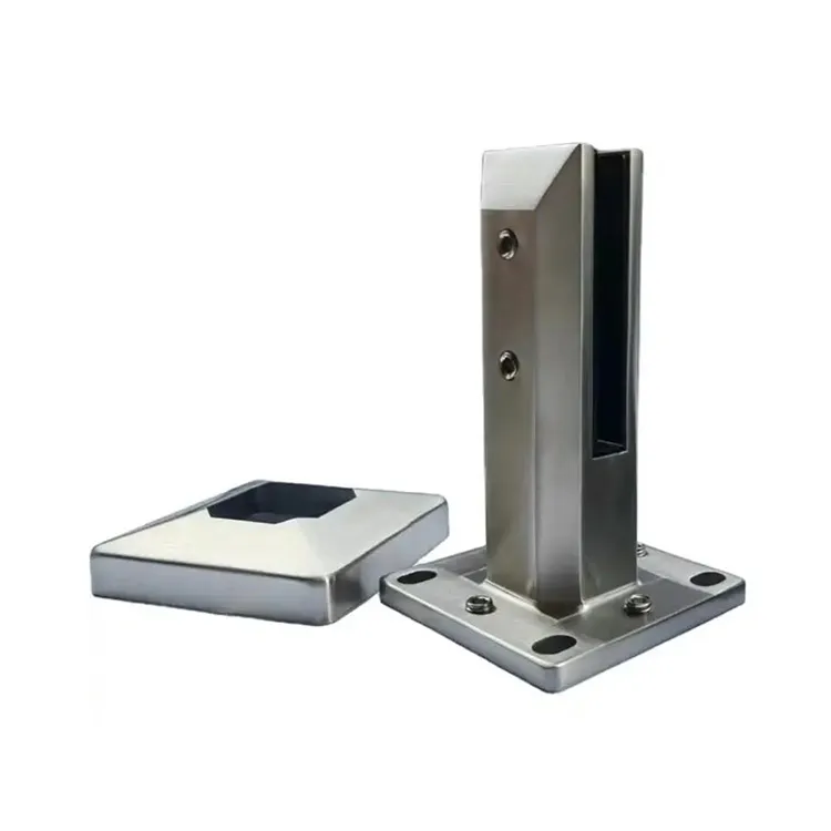 Podesivi priključak za staklenu ogradu